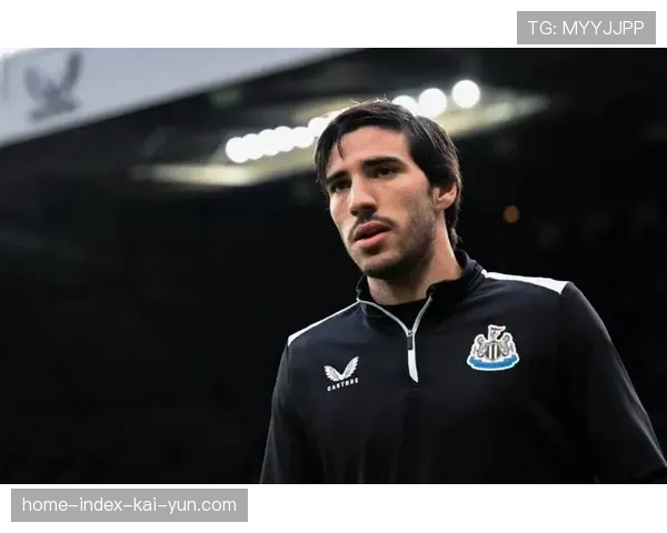 纽卡斯尔联托纳利扮演后撤组织角色 长传发动成进攻发起术